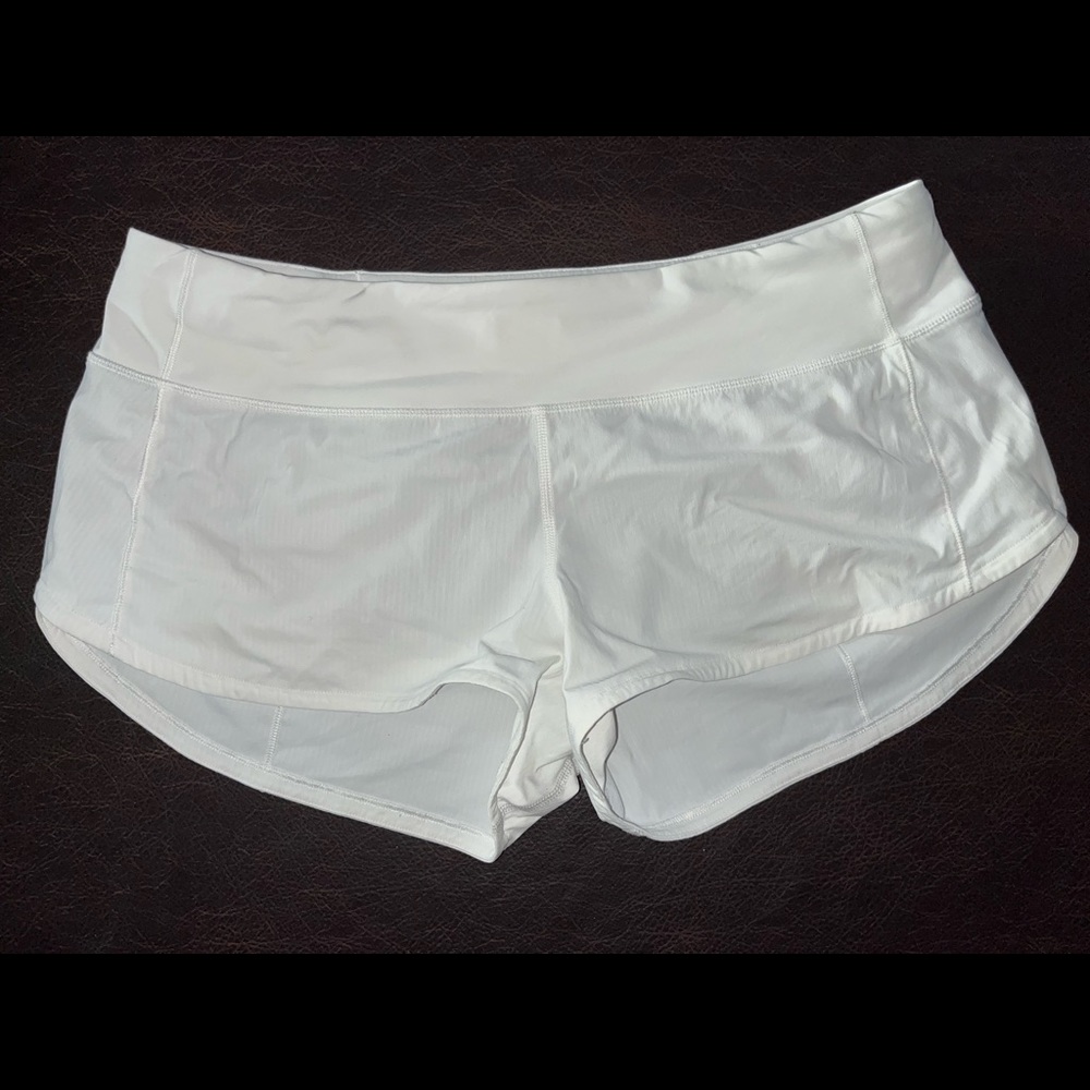 Woman's Lululemon Speed Up Shorts